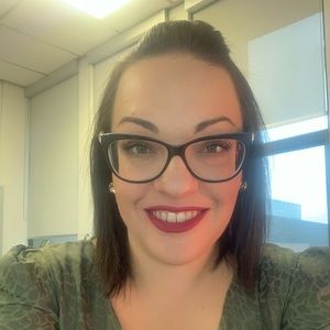 Meet your Posher, Natalie